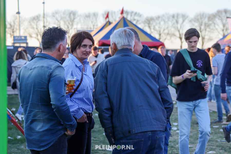 Sfeer Pleinpop Zondag (109)